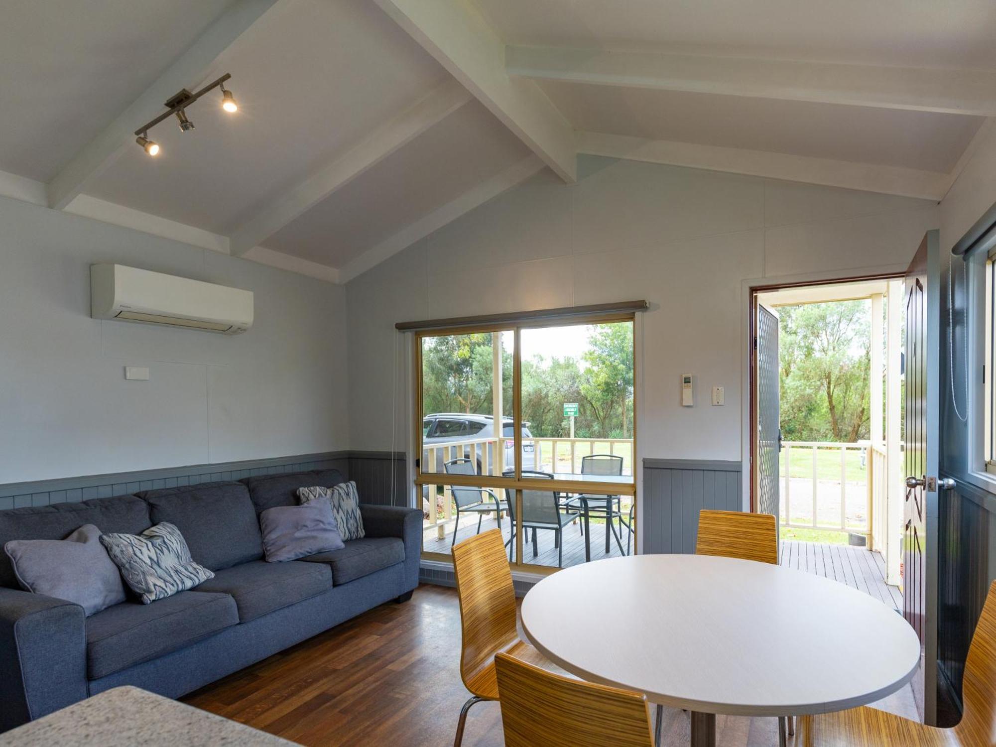 Nrma Bairnsdale Riverside Holiday Park 部屋 写真