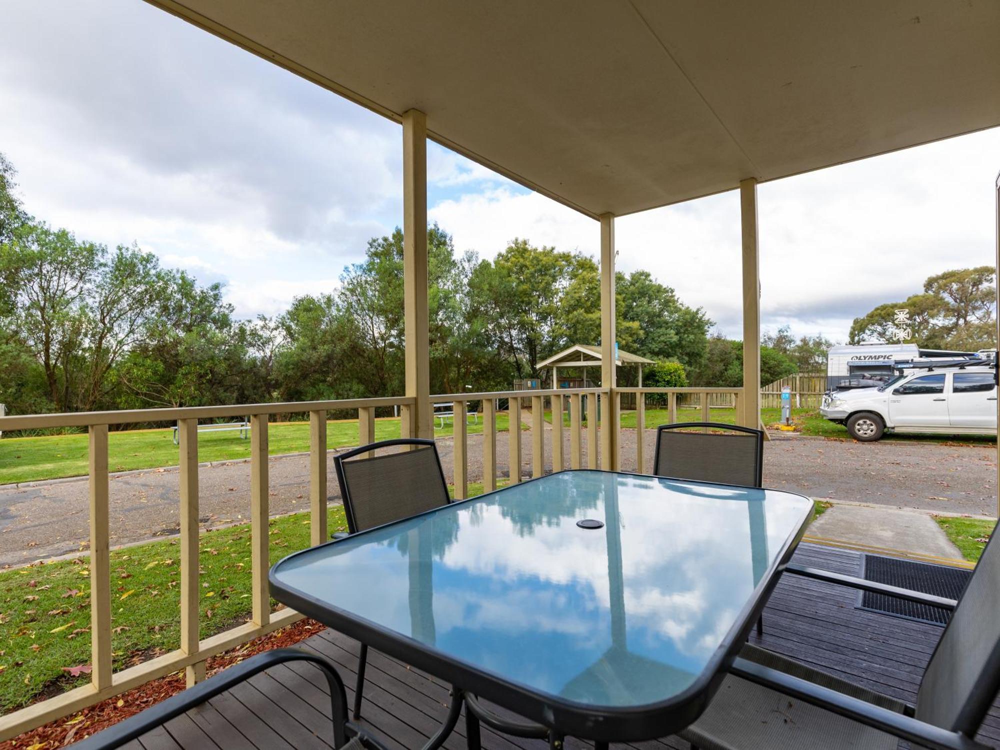 Nrma Bairnsdale Riverside Holiday Park 部屋 写真