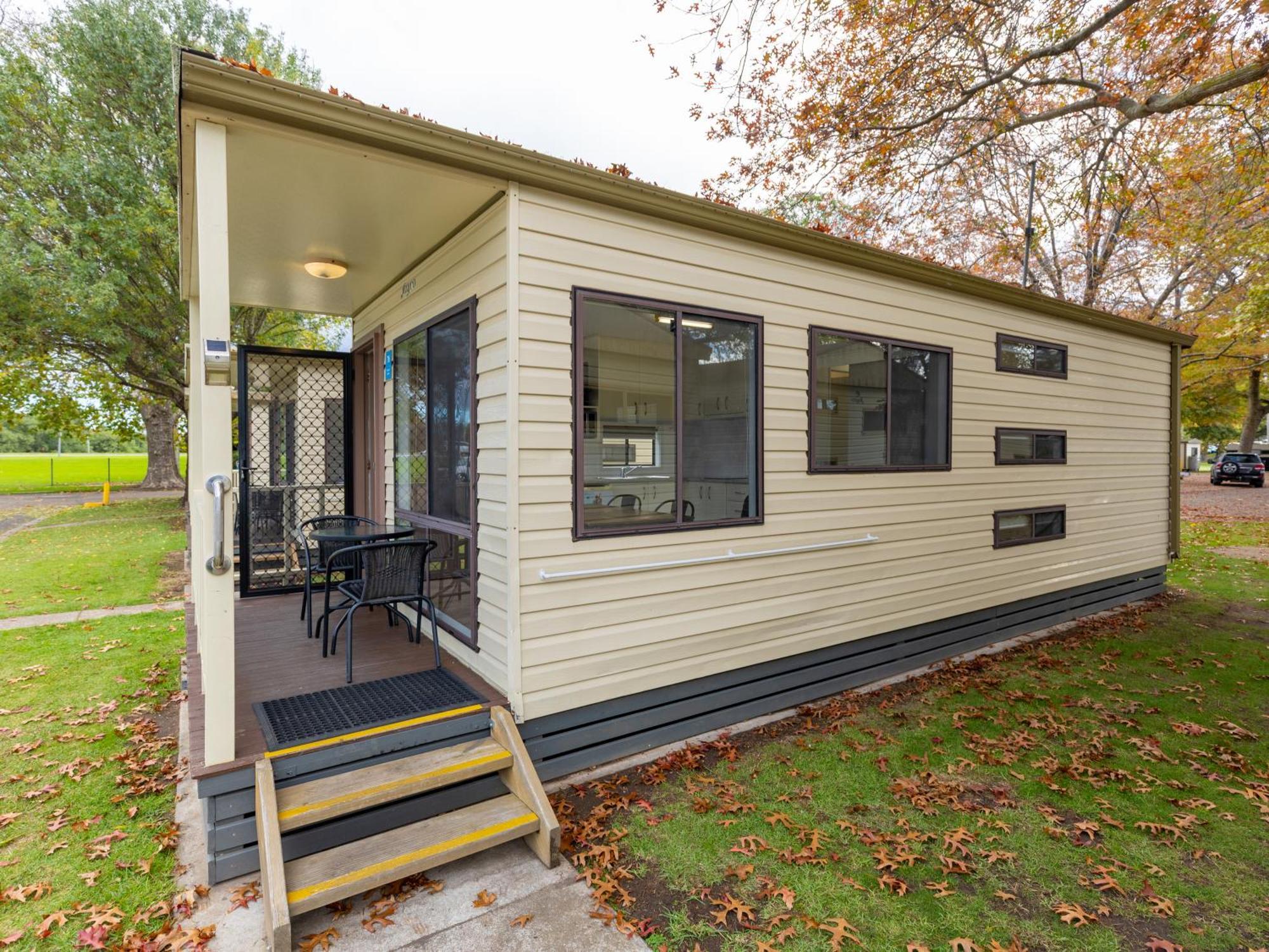 Nrma Bairnsdale Riverside Holiday Park 部屋 写真