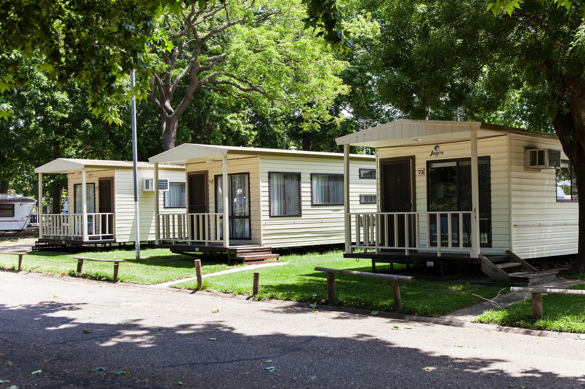 Nrma Bairnsdale Riverside Holiday Park エクステリア 写真
